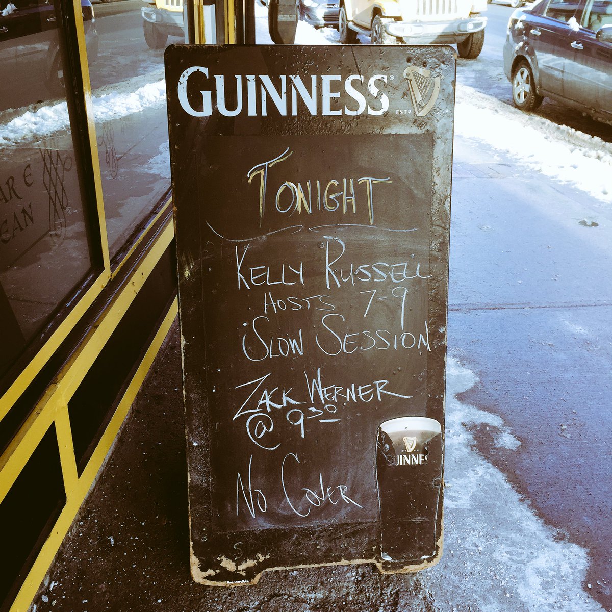 Erin's Pub tweet media