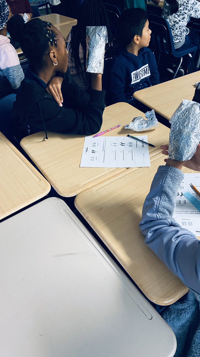 Feel the Heat! Mrs. Hernandez’s class had a blast exploring heat energy (insulators and conductors). 🔥