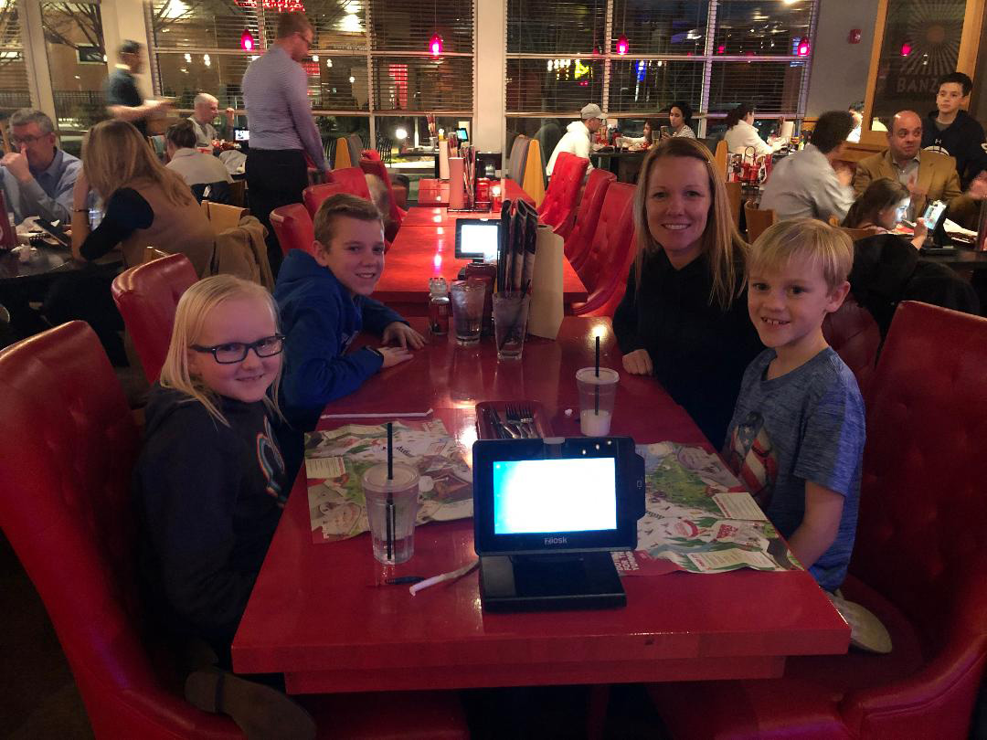 smashingwalnuts's tweet photo. Thanks to everyone who came out to support #SmashingWalnuts at @redrobinburgers last night! We celebrated what would've been Gabriella's 17th birthday. @ginatufano @JillWeiss11 #DIPG @speckhard @JoeBaber1 @mydandysunshine @novahousewives @CFNova @LoudounChamber https://t.co/I6xP5s4g8I
