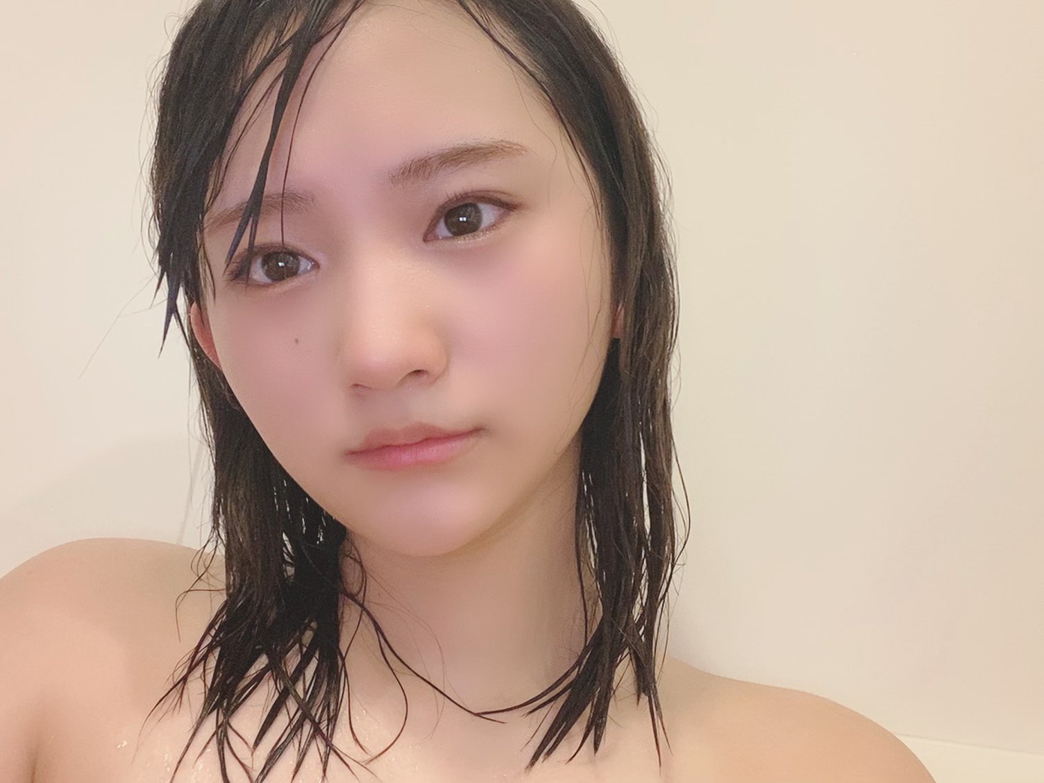 美少女　　入浴中  / X