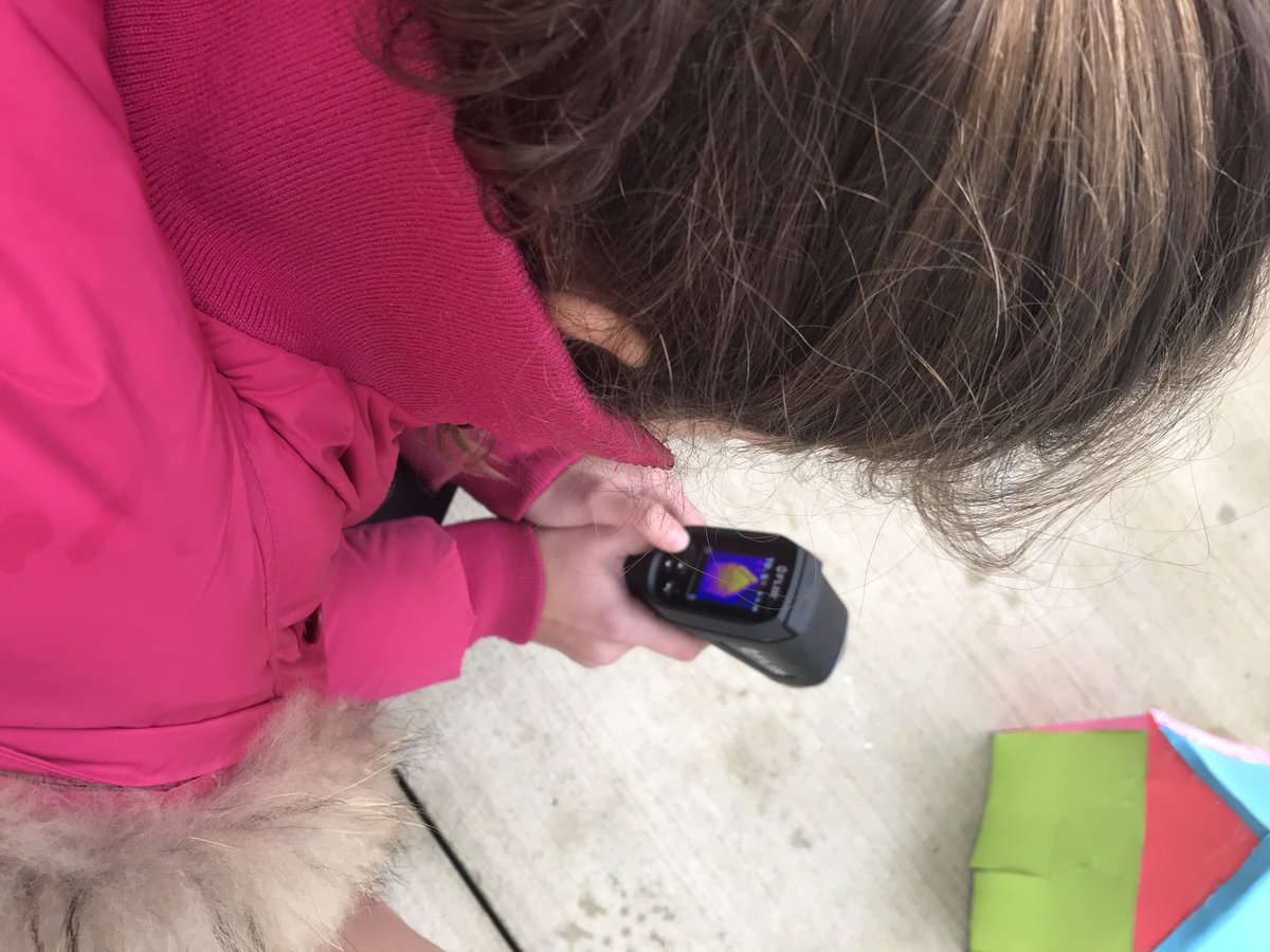 MrKTersigni's tweet image. ⁦@SJK_School⁩ - First Thermal Analysis complete in #7Science! Now we insulate #heat loss project 🏚 #convection #particletheory