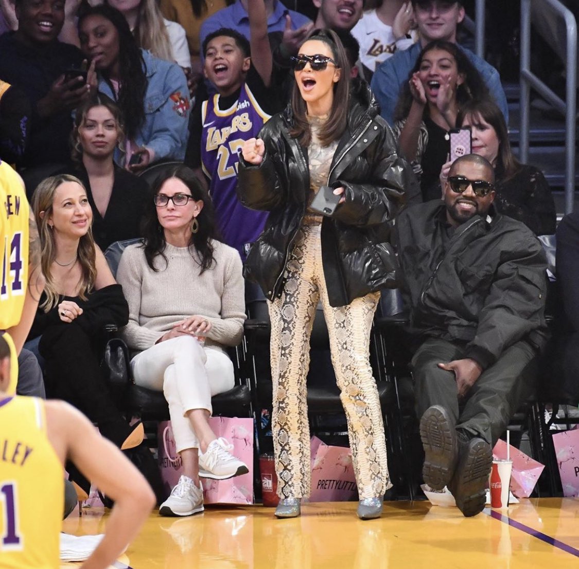 ChicksInTheOff's tweet photo. Kanye like there’s nothing I can do man sorry while Kim boos Tristan https://t.co/7qc4AvbErG