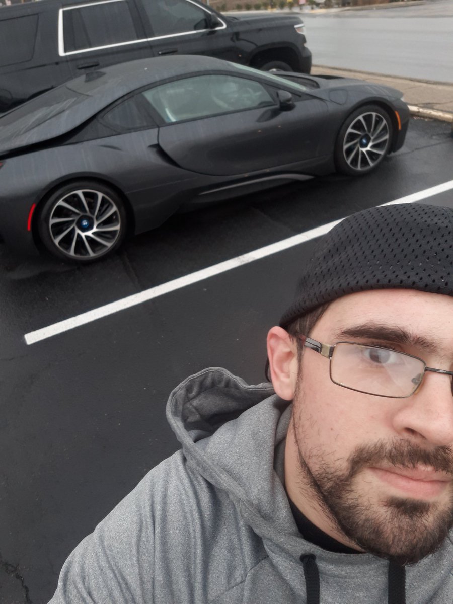 SnowManiax's tweet image. The difference between me and you is I don't need a video game to help my flex! #BMW #i8 #Hateonit