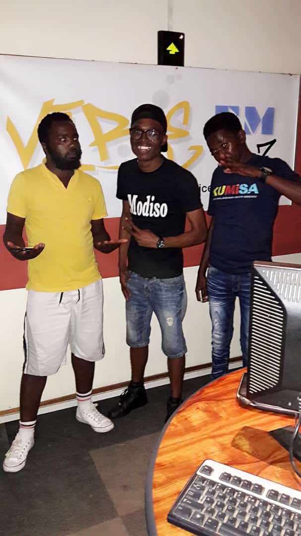 g_uhleko's tweet photo. uhleko n modiso #vibeFm https://t.co/Rw6dLw46Fr