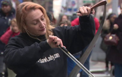 From the streets of New York, meet the legendary #streetmusician Natalia Paruz AKA as the "Saw Lady" #busking #busker bit.ly/2FRO8LL