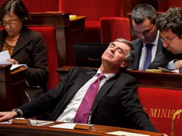 WassLabo's tweet image. Même face à la sieste on est pas égaux... 
#AdamaCisse #justicepouradama #DERICHEBOURG