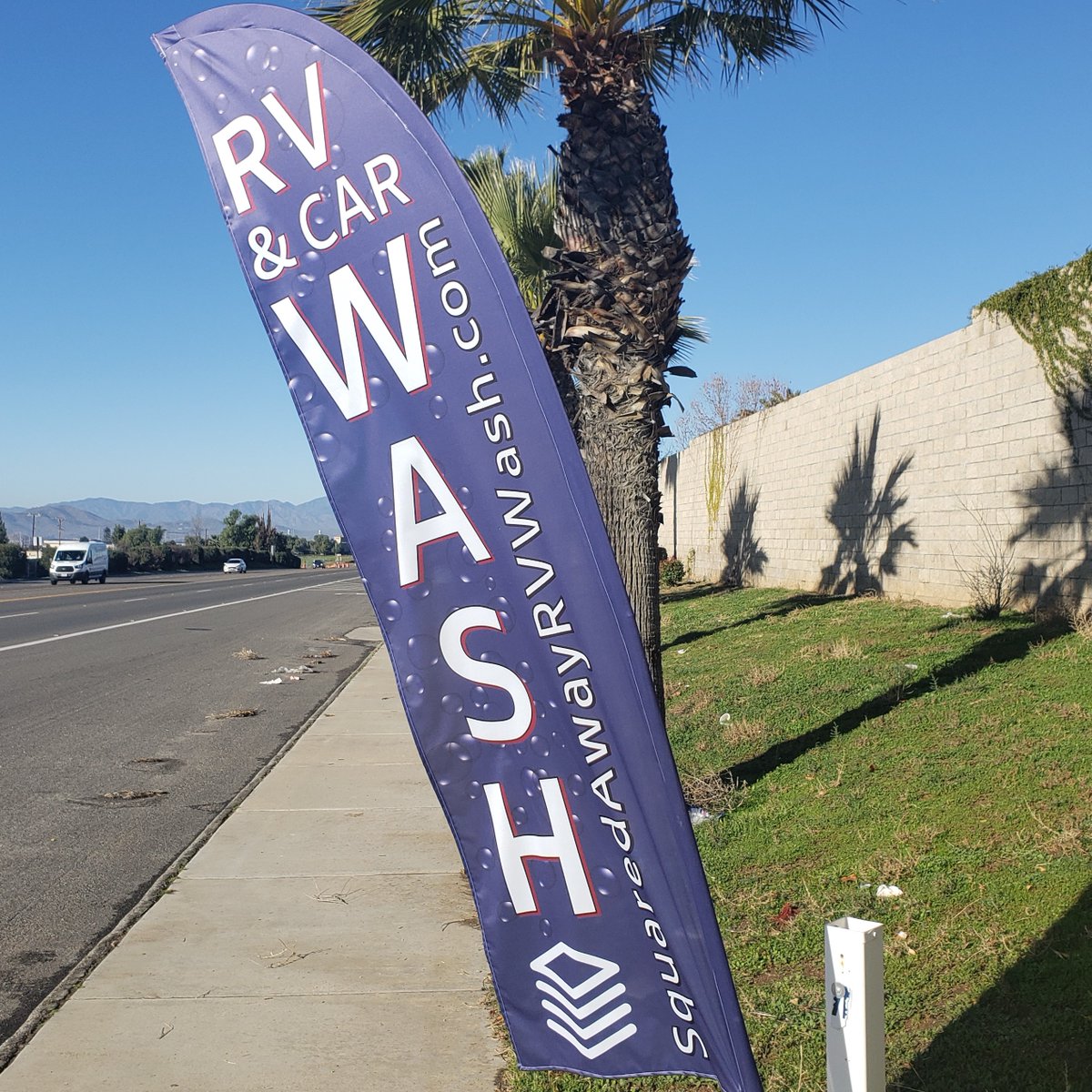 away_rv's tweet photo. When the flags are up, we are open. Stop in for an #RVwash or #Carwash https://t.co/on3BSkaz1V #RVlife https://t.co/RHZDhnCqWW