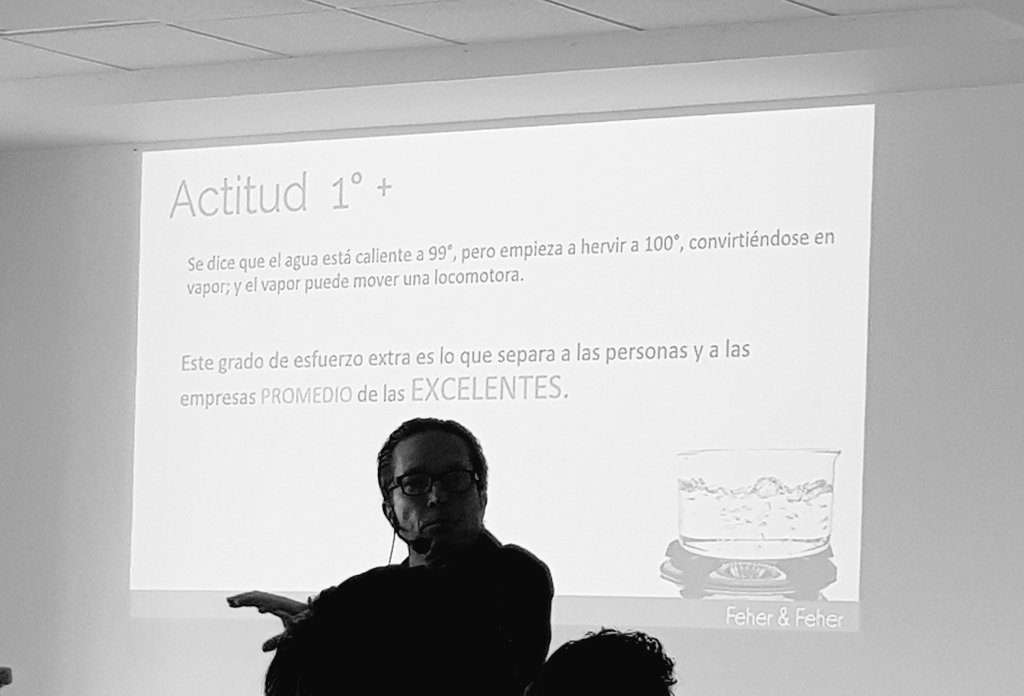 SethPavel's tweet image. Buenísima charla de  Ferenz Feher en el #TecBeyond