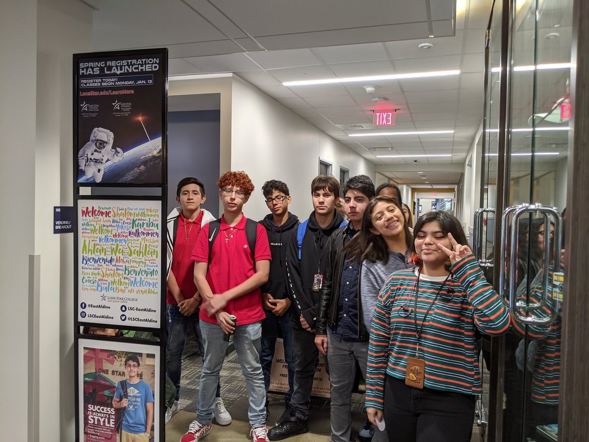 Tom Raphael tweet media