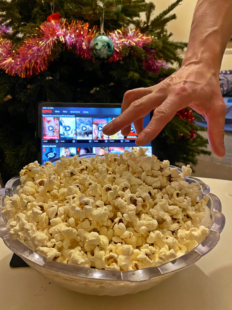 InkandFit1's tweet photo. MOVIE TIME π₯ πΏ βΊοΈ #inkandfit #inkndfit #movie #popcorn #Netflix #movienight https://t.co/wv80LDRs5Q
