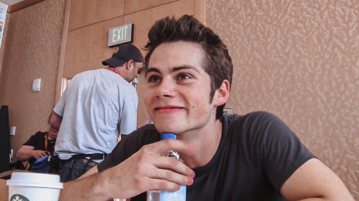 deeidelion's tweet photo. Sonará simple, pero una de las cosas más lindas que tienes es hacerme sonreír. 🥺🥰
@dylanobrien https://t.co/nC0xpUs9xI