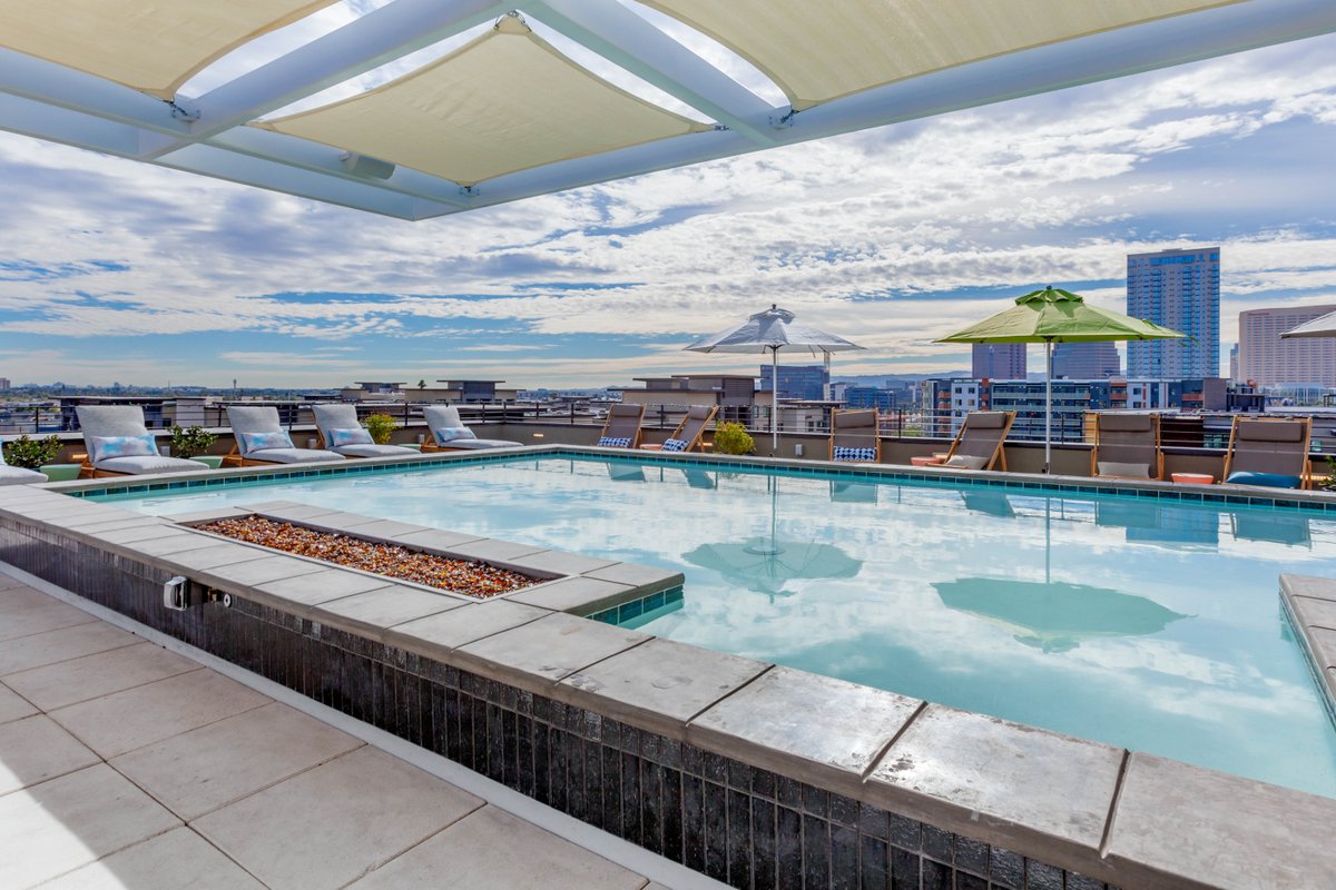 CambriaPhoenix's tweet photo. Need a warm getaway? Book your stay with us today! 
.
#CambriaDTPHX #Cambria #CambriaHotels #DTPHX #PhoenixLiving #AZLiving
#VisitPhoenix #Rooftop #FTRPHX https://t.co/moUaeGJGva