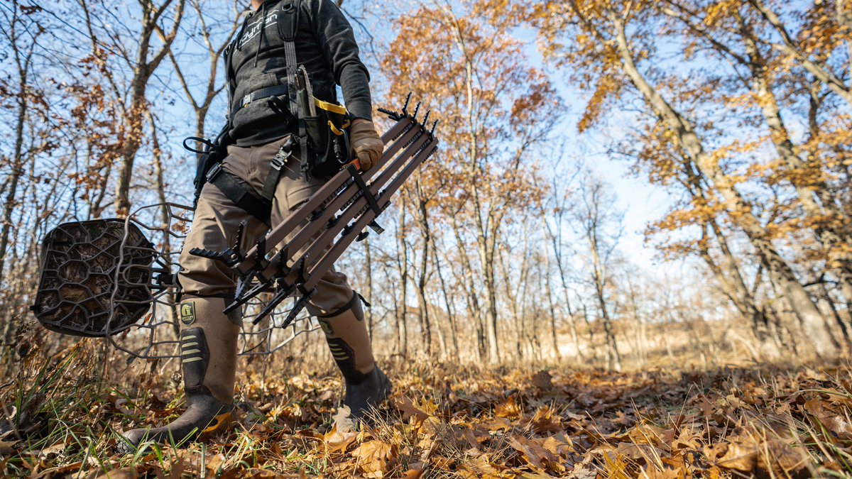 thelindseyway's tweet photo. It’s the end of deer season, do you pull your stands or leave them out the entire year❓ https://t.co/ajbhL9EYmb