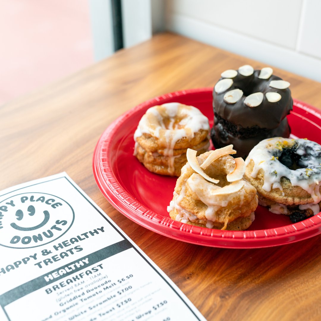 HappyPlaceDonut's tweet photo. Happy treats! 🍩 https://t.co/gprX0Msm62