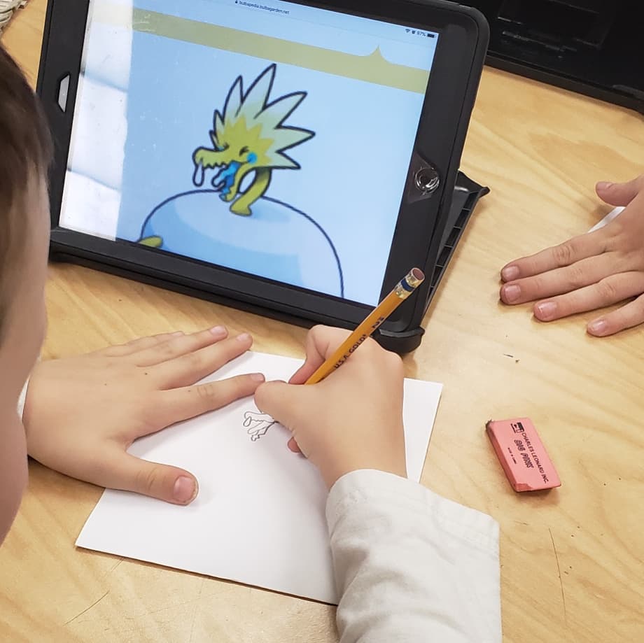 tagueart's tweet photo. Lots of creativity in open studio today!
#TABchoice #tabstudio #irving97 #d97art #oakpark97 #WeAreD97 https://t.co/y2slWjy7w4