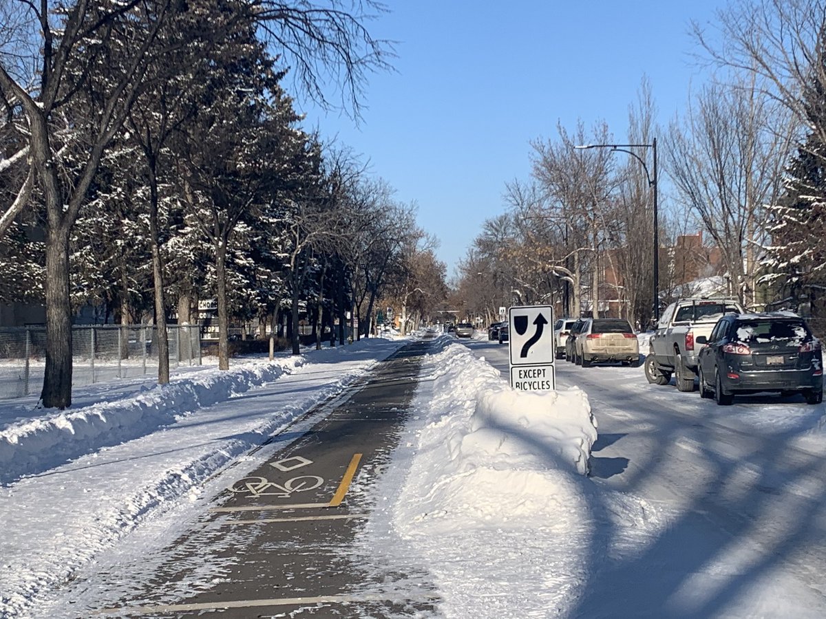Barootes's tweet photo. I know @doniveson loves his #bikelanes but I am pretty sure in -30 parents would rather have safe road and sidewalk access while dropping their kids off at school. Let’s get our priorities right #yegcc. #yegtraffic #yeg #taxpayerproblems https://t.co/d7UsdeULlG