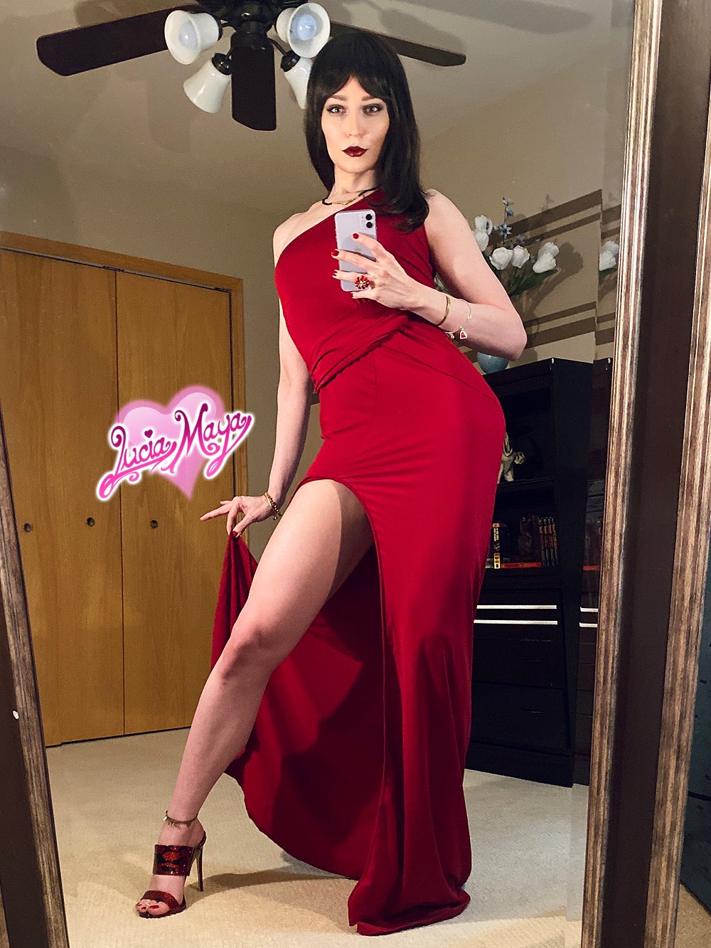 Lucia Maya Twitterren: Want to stick your head under my dre - DaftSex HD.