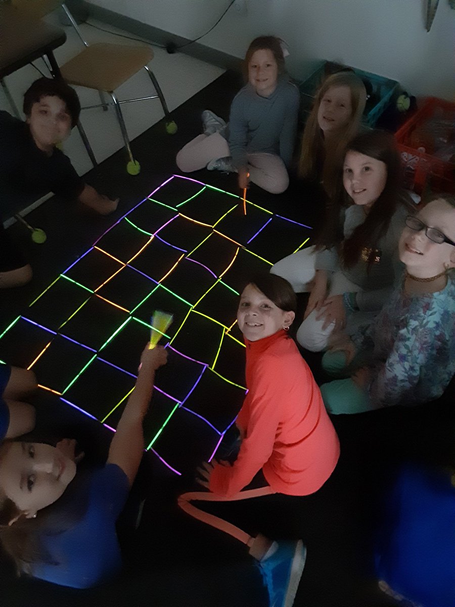 Liza Hunt tweet media