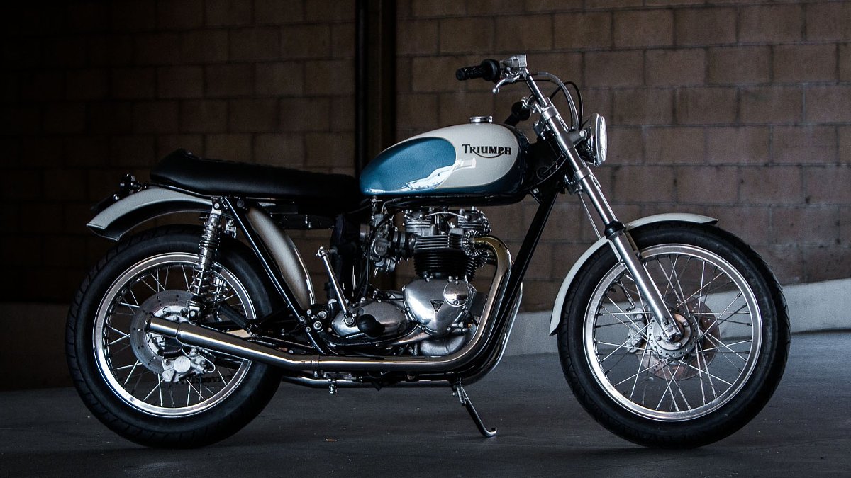 From a sweet old Triumph to a sweaty jersey, auctions raise money to help Australia.

Motorcyclists Chip In To Help Australia Wildfires Relief --&gt; bit.ly/36WFyYi