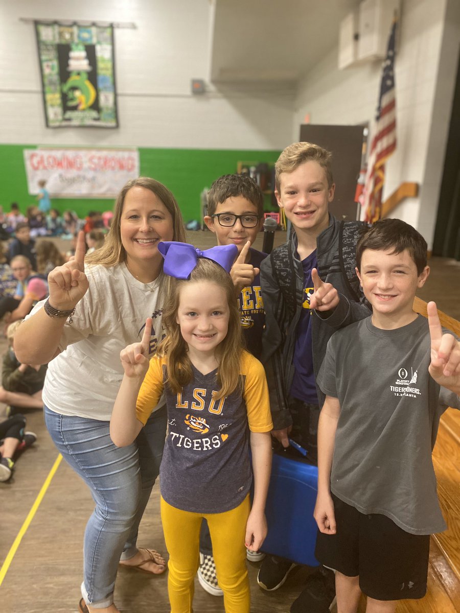summerlsu's tweet photo. When you have to work, have morning duty and it’s the morning after the Best game ever...you play the fight song for the whole school, do toe touches...and cheer really loud! TIGERS! https://t.co/p50qo9Tkyj
