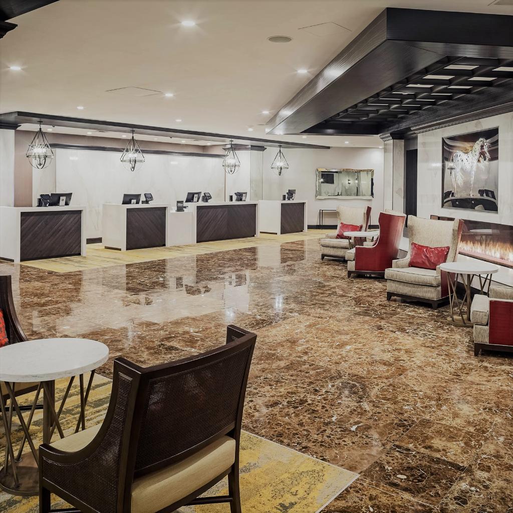 New Year, New Job! Come join the Hilton family and find your next job at the DoubleTree by Hilton Denver. 

Apply today: