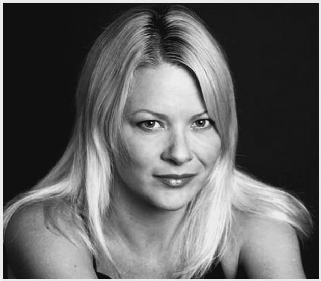 Need some theater in your life this weekend? Check out our friend, <a href="/lissa_brennan/">Lissa Brennan</a>'s new play, #GristFromTheMill at Carnegie Stage. Tickets are only $5-$15 at bit.ly/30mMbR5 
<a href="/OTWTheater/">off the WALL</a> #newplay #femalePlaywright #theater #Theatre #drama #stage #acting