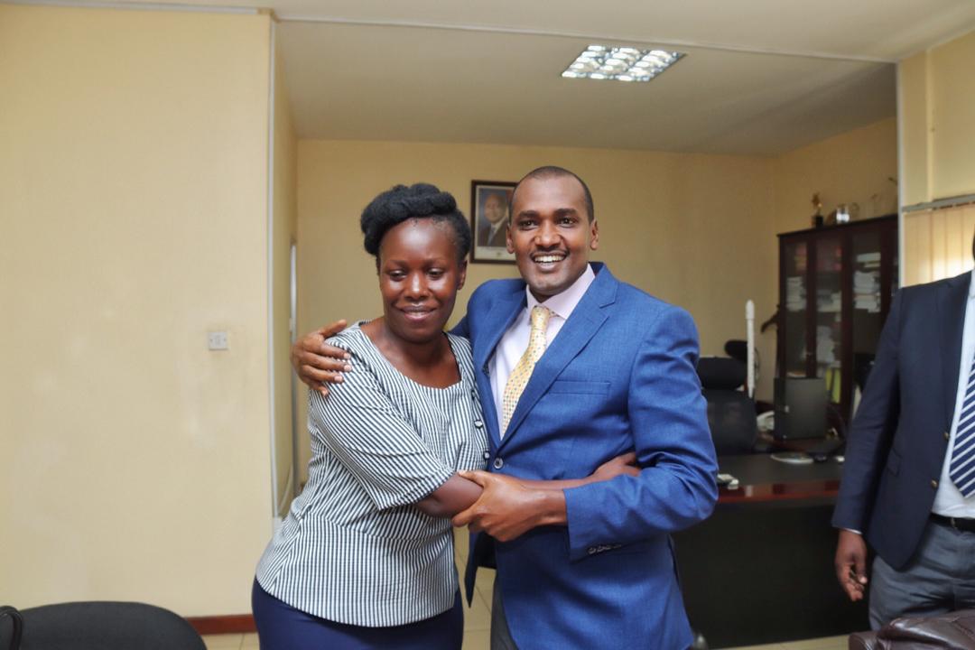 GovUganda's tweet photo. Hon @JudithNabakoob1 and Hon @OgwangOgwang shaking hands and congratulating each other for being placed at one of the most active ministries in the country #ICTHandOverUG https://t.co/5msHFJASlA