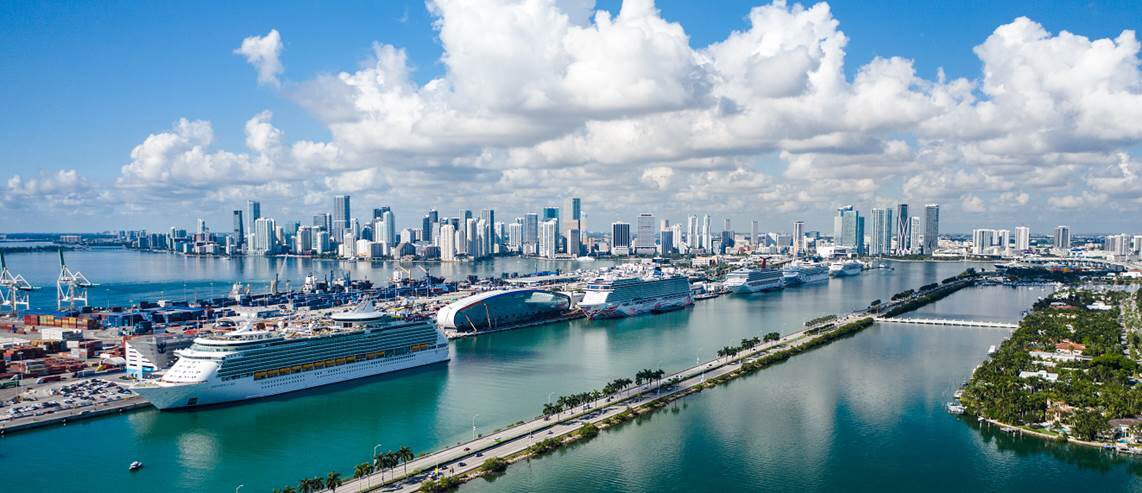 PortMiami's tweet photo. Reported today at the State of the County, #PortMiami set a new record year in 2019 with a 3.4% gain in cargo traffic at 1.12 million TEUs, and a 22% increase in cruise with 6.8 million passengers! Mayor Gimenez congratulated CEO Juan Kuryla &amp; his team for such a prosperous year! https://t.co/e0gCXog1ni
