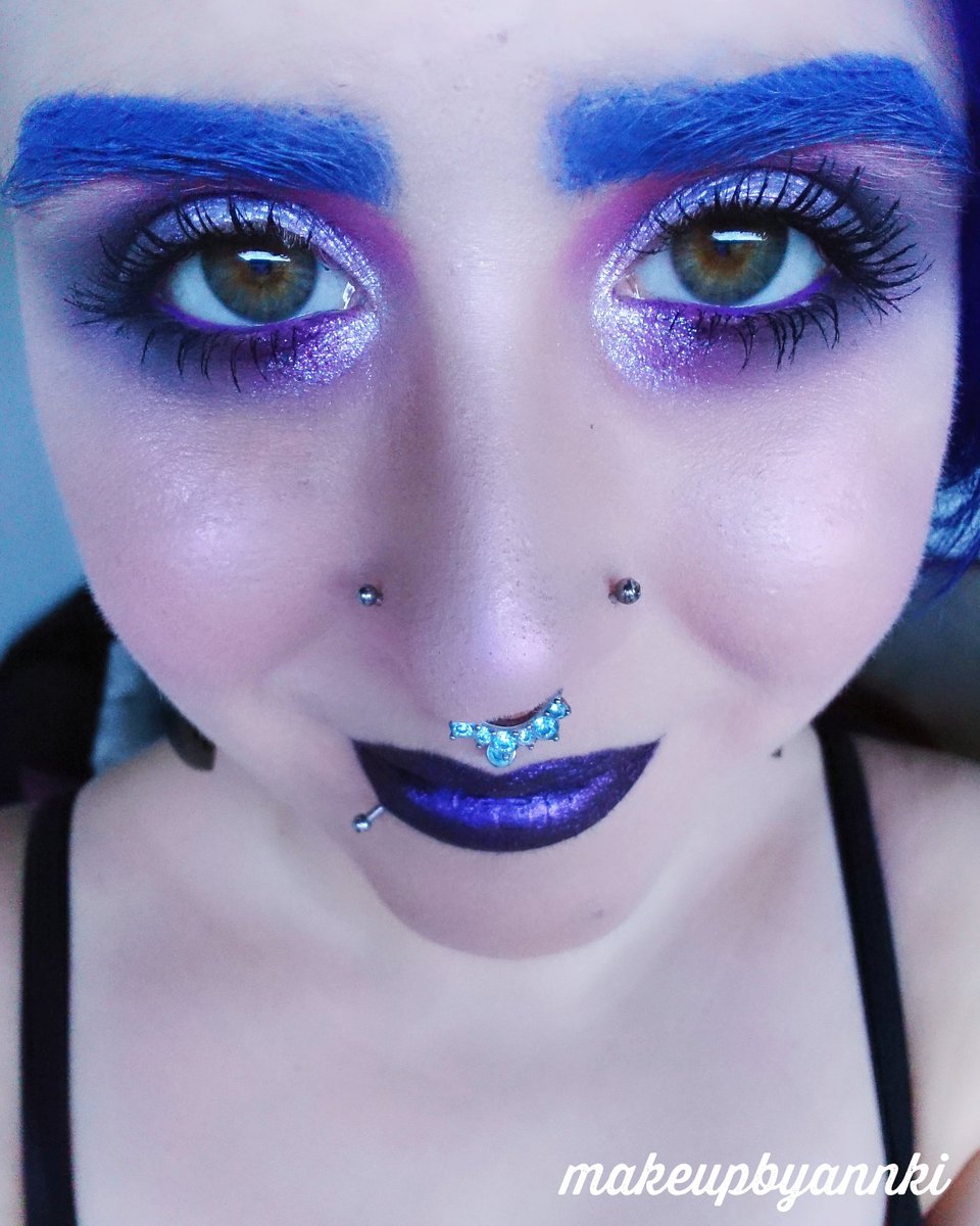 makeupbyannki's tweet photo. Todays #muotd ✨
👀 @devinahcosmetic Secret Diaries, Kazookles, Cavitea &amp; Yumlicks
@ColourPopCo Piggy Bank
✨ Clionadh Ray
💋 Pretty Zombie Cosmetics Alone
✨ @LoveKBoutique
#makeupbyannki #brightmakeup #colourfulmakeup #colourmakeup #devinahcosmetics #devinaheyeshadows https://t.co/avVyAd1jdV