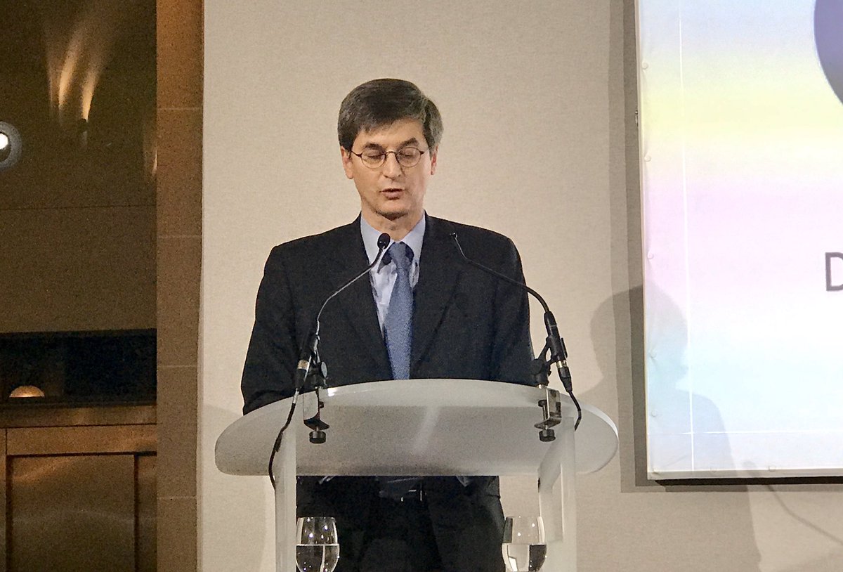 .<a href="/SauvageEdouard/">Edouard Sauvage</a>: “Le #gaz peut et doit, lui aussi, être renouvelable grâce à des procédés tels que la #méthanisation, la #pyrogazeïfication ou le #PowerToGas.
C’est la 3ème révolution gazière qui donnera sur le long terme une place déterminante au gaz dans le #MixEnergétique 🇫🇷“