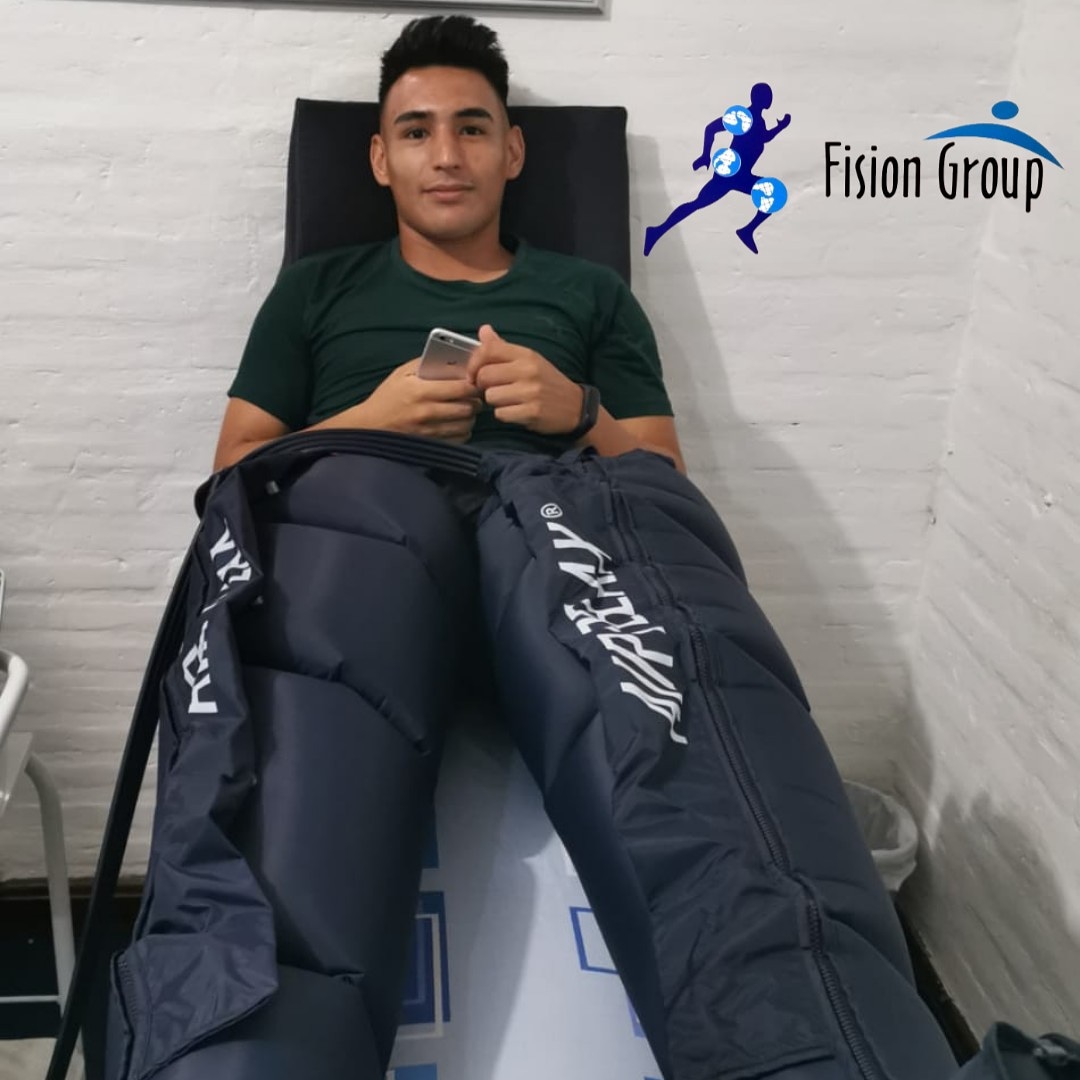 fisionrecovery's tweet photo. Recuperación, presoterapia 😎
Sebas Benítez @sebasbenitez00 ⚽
Sub23 de Olimpia 🏳️🏴🏳️
#FisionGroup #SentiteEnCasa https://t.co/o54RGufmCZ
