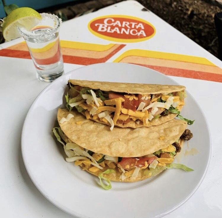 LastConcertCafe's tweet photo. Two Dollar Tuesday! Join us TONIGHT for $2 Tuesdays and Jam Night! From 6-10:30 enjoy $2 Bean Tostadas, Beef Tacos, Lone Star drafts and well drinks. Our pals @howardvision host an Open Jam Session at 9pm. #KnockTwice #TwoForTuesdays #OpenJamNight #TacoTuesday #HowToHouston https://t.co/6A3VYSV3qF