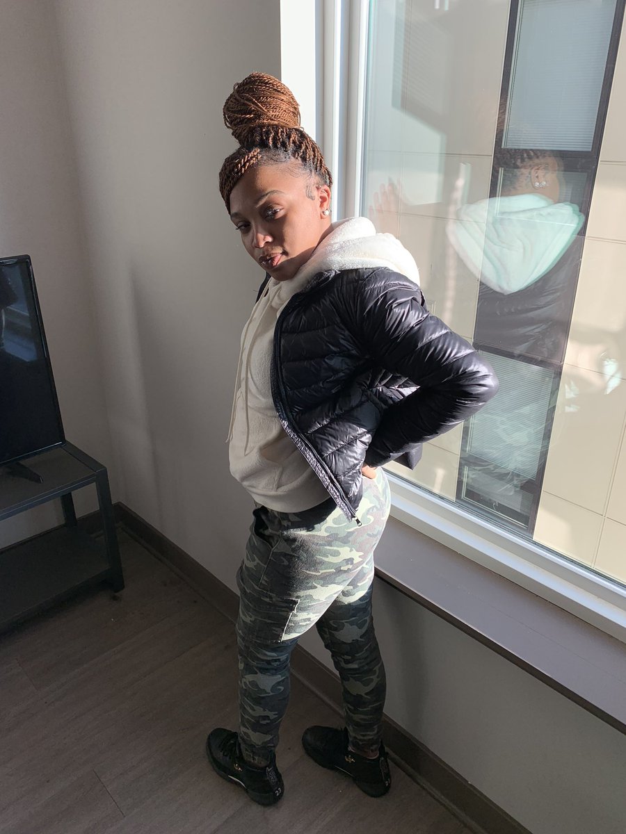 _nicolerai's tweet photo. 🥶🤍 https://t.co/YRa4SqnWlH