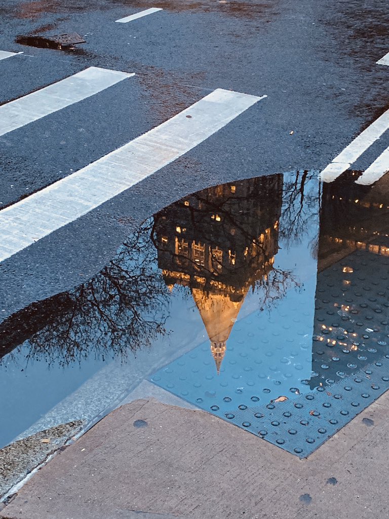 johnswan's tweet image. Perspectives NYC  Rainy night in the city tonight. #urbanphotography #rain #cityscape #photography