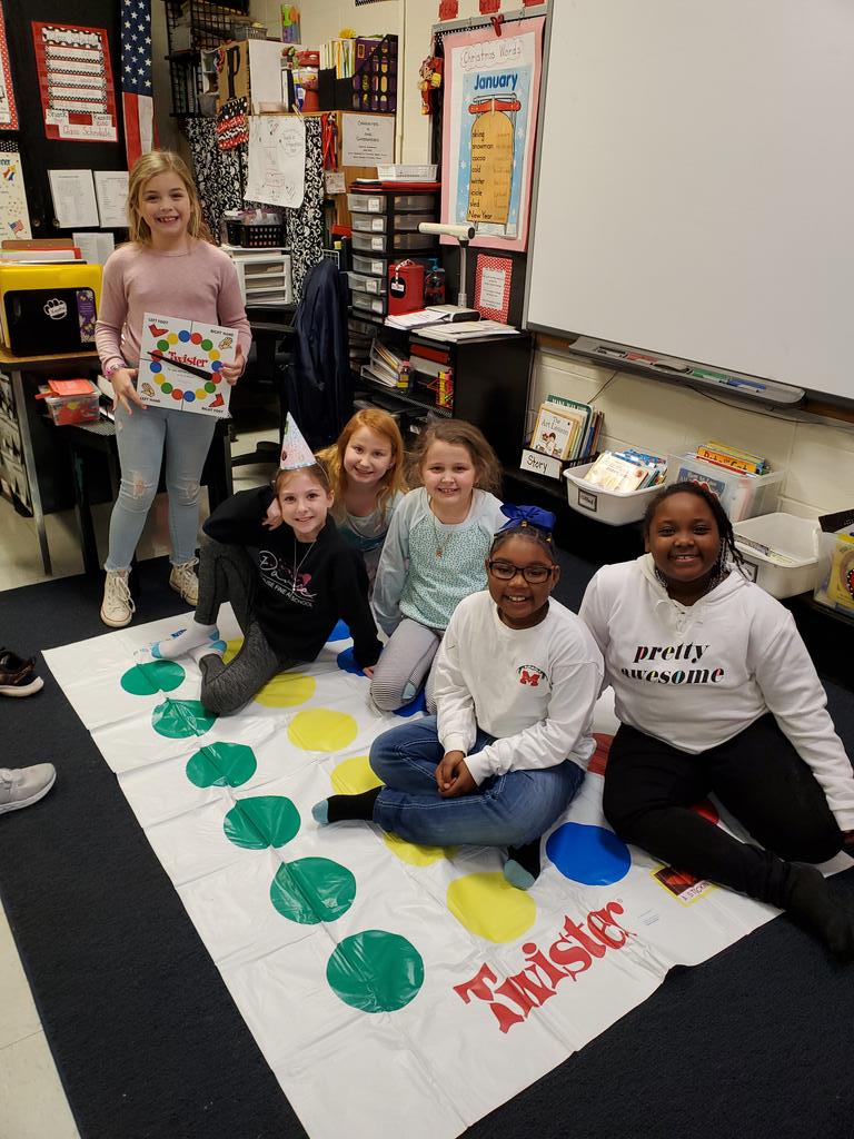 tpatter107's tweet photo. AR Party!!!@tpatter107 @webstertrojans @MSCSTrojans https://t.co/syPvkjTQsR