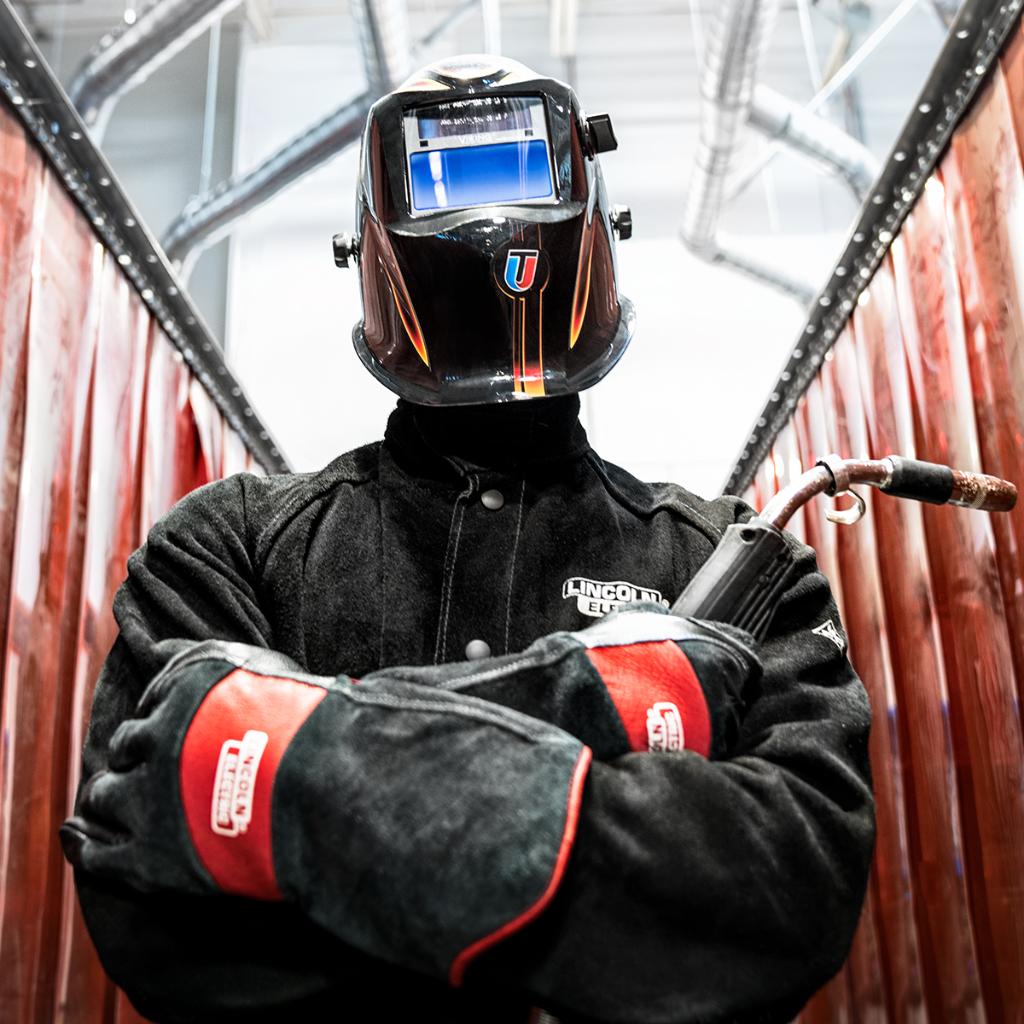 UTITweet's tweet photo. Our #Welding #Technology program is coming to #utihouston! In less than 9 months, you could be qualified for one of the 488,000+ welding #jobs that need to be filled nationwide between 2018 and 2028.1 
Click here to learn more and enroll: https://t.co/QKoTYOhaAH https://t.co/BDOBZ6mzOB