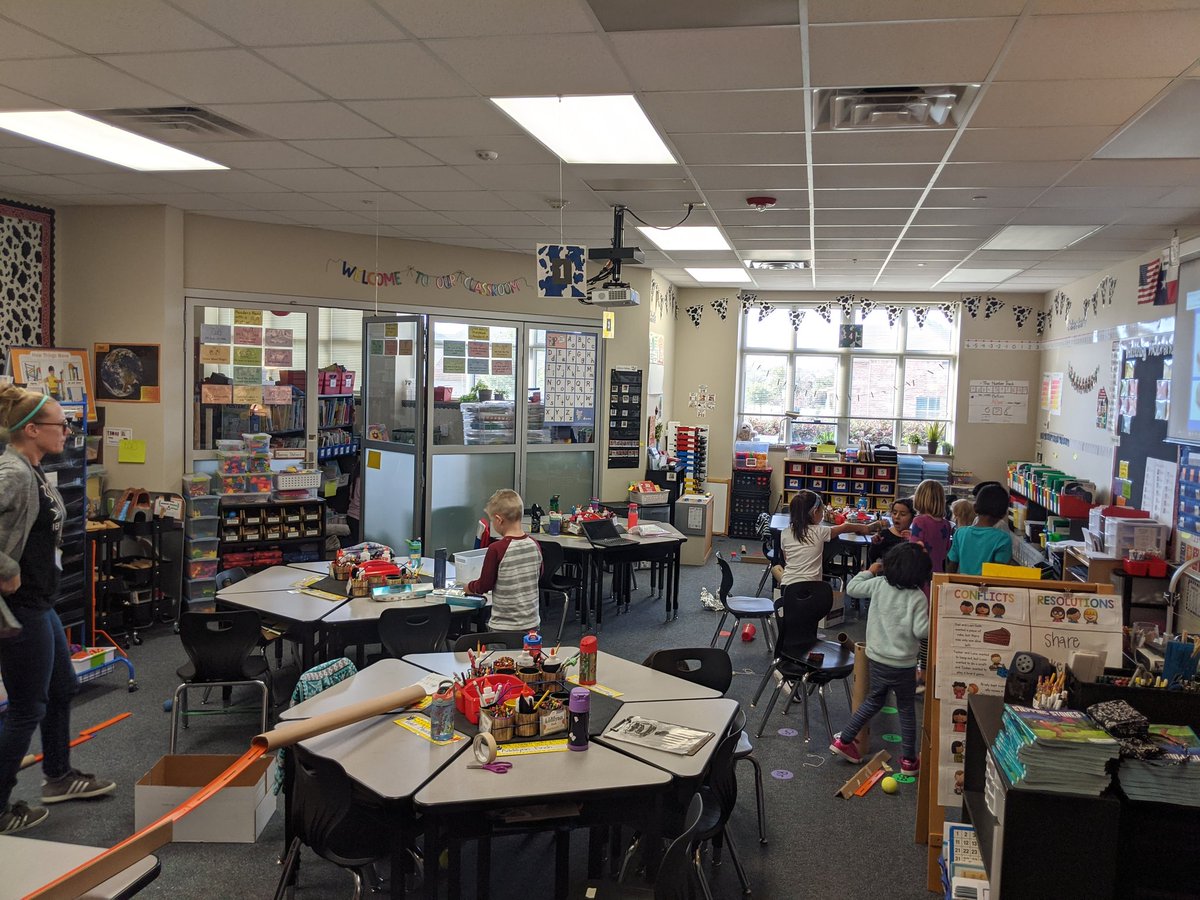KinderRangers's tweet photo. Don't worry, it just looks like chaos in here! I promise, we are learning! #teamwork #communication #PlanFailTryAgain #Kindergarten 
#FUN
#RubeGoldberg
@NISDScience @MrsDi_RES @RoanokeRangers https://t.co/mHJ7f0ySK4