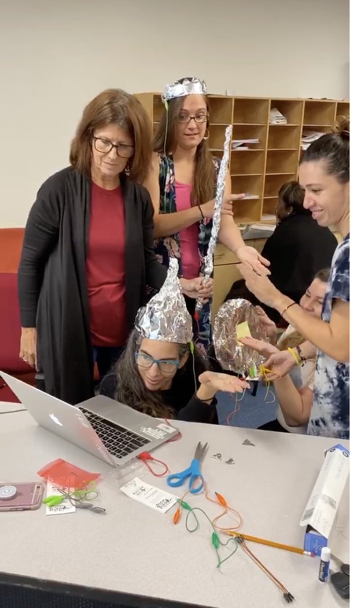 FSDB_PD's tweet photo. #FSDBPineapplePDTidbit Teachers at FSDBK12 attended Slice of PD Saturday featuring Makey Makey. Teachers learned how to design their own controllers out of everyday objects, learn code through a Scratch game, and created circuits with conductive materials. https://t.co/GJTIc9uC86