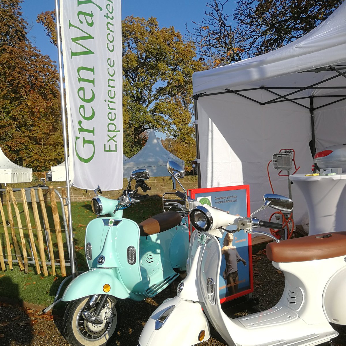 greenwaysescoot's tweet photo. Reizen voor slechts €0,07 per km? Ja, dat kan! GreenWays electrische scooters, de nieuwe (HOGE) standaard in elektrisch scooter rijden. Tel. 0800-4010400 https://t.co/DwxrKYZg29 https://t.co/GJpAlP1sb2