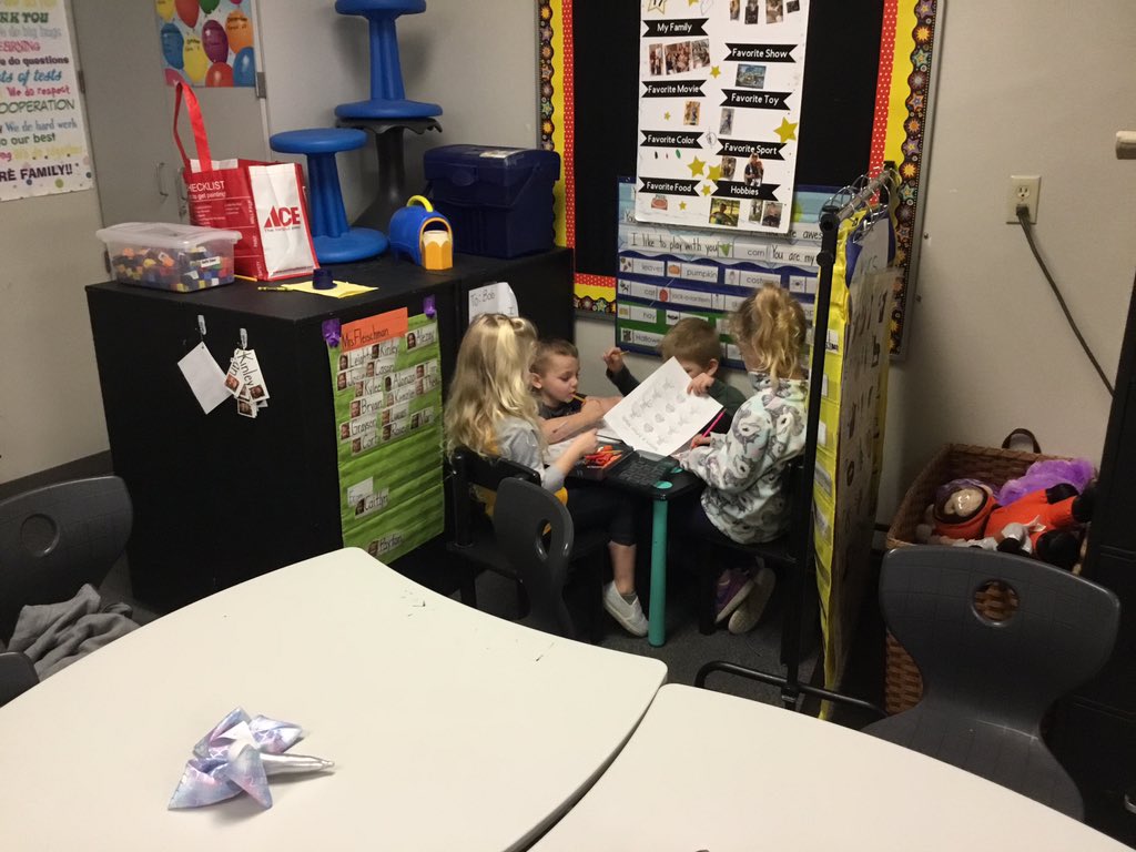 mimi_fleischman's tweet photo. Working together on Math! @MtPeak_Elem  #misdproud #MPEempower https://t.co/HHLmdUokdN