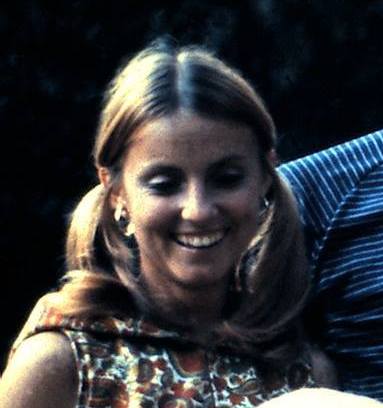 justMartinV's tweet photo. hi folks - just gonna throw this out there

Peggy Forster was my stepmom - this pic was taken shortly before my dad died in 1972 . i think she moved back to Dallas, TX from Birmingham and i haven't seen her since.

if you know her, please DM me or @TFProgressive 

thanks! ✌️ https://t.co/G1ixjmJ9gI