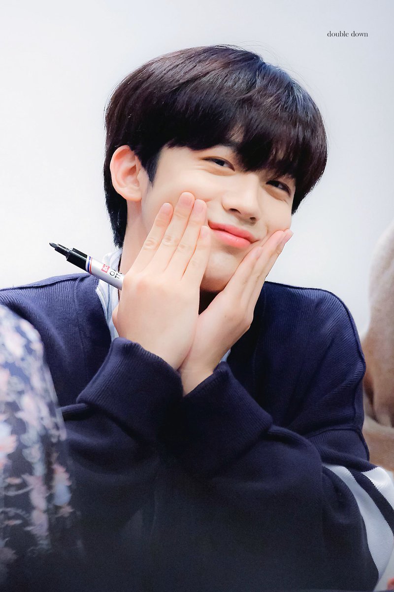 That smile, I want to see it again. #김요한  #KIMYOHAN @x1members  @x1official101 #엑스원_새그룹_응원해 #go_for_NEWX1