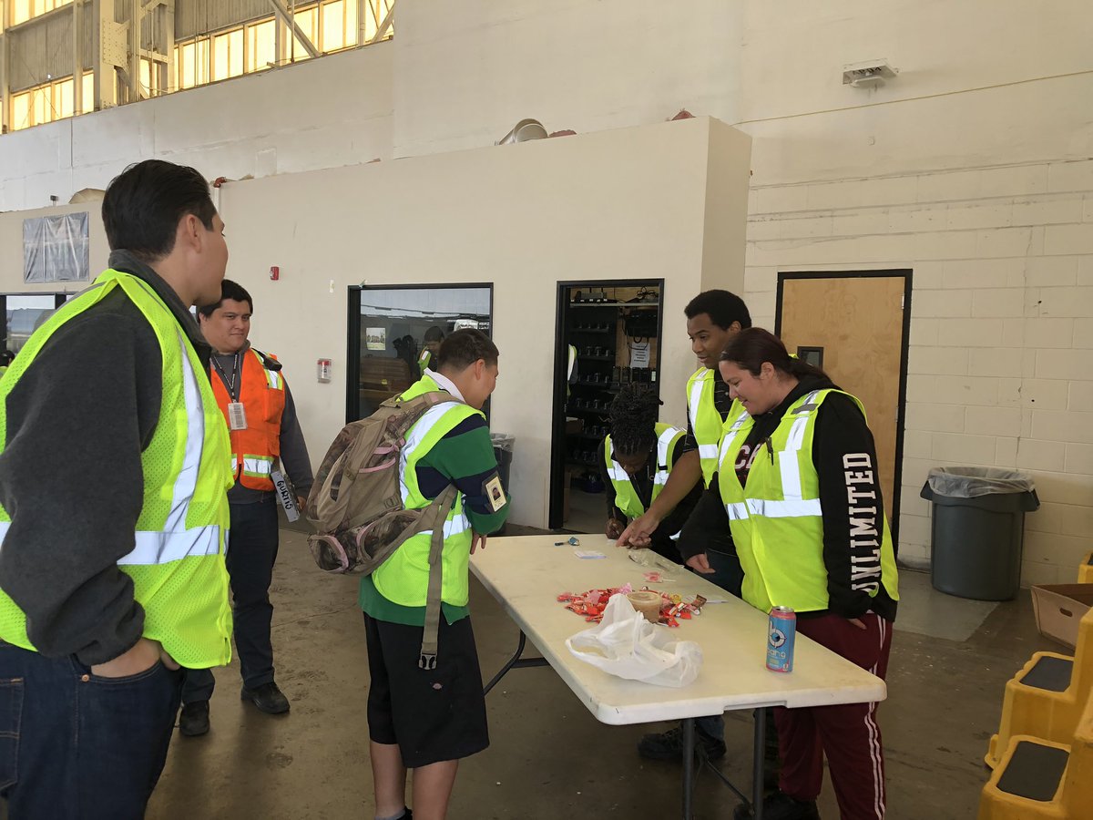 UPS SBD Gateway Twilight tweet media