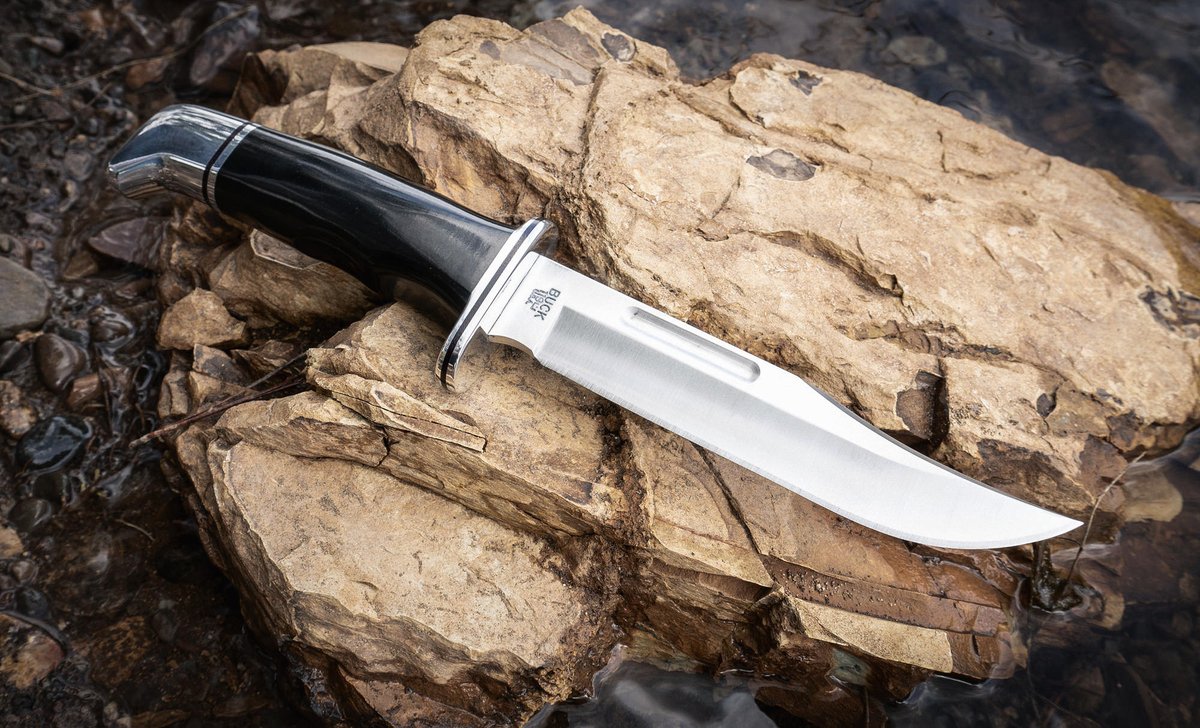Always dependable. The 119 Special. ⠀⁠
soo.nr/QT8T
⠀⁠
#huntingknife #huntinggear