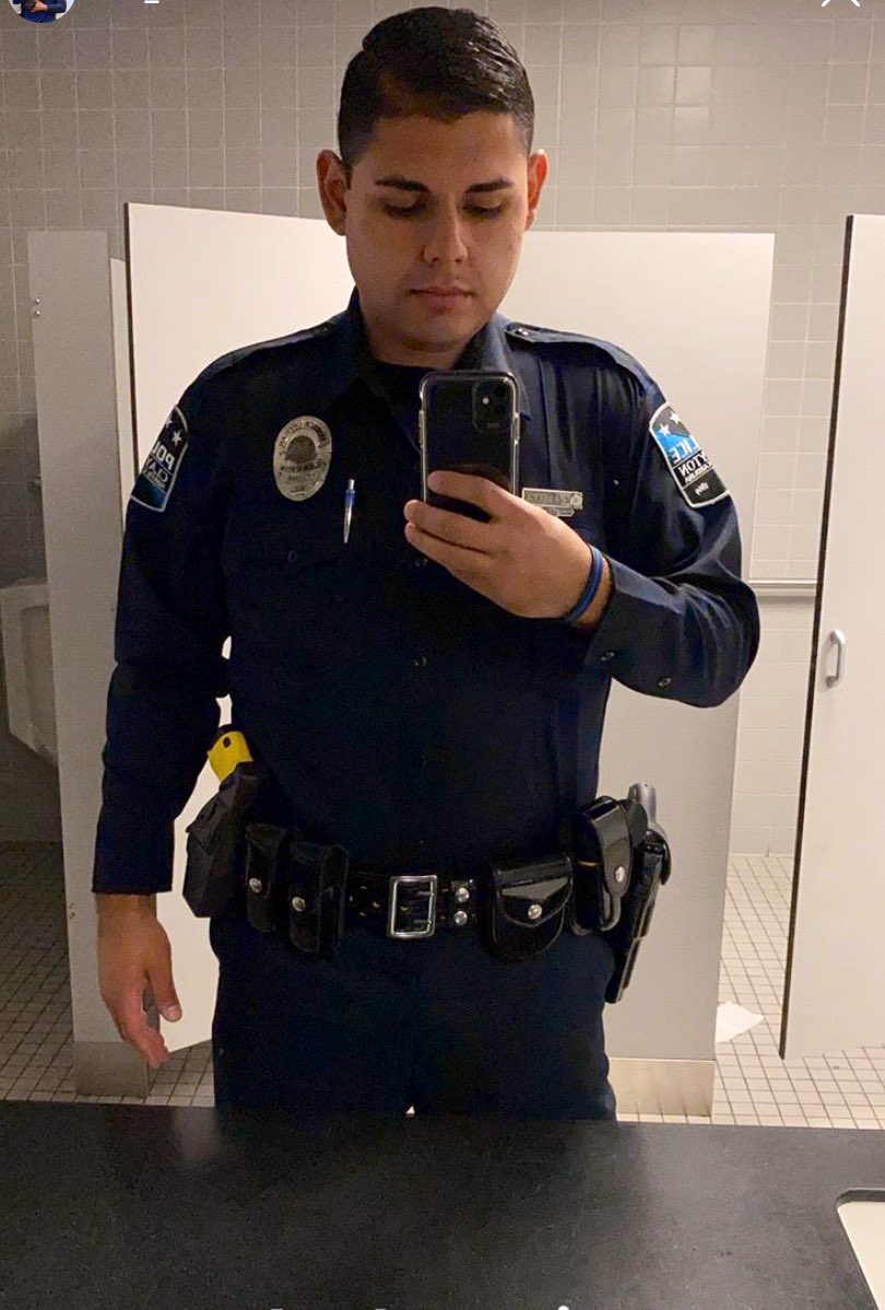 dlcoello's tweet photo. Incredibly proud of my guy, all he’s achieved so far, and all that will come. https://t.co/B0kCHngqds