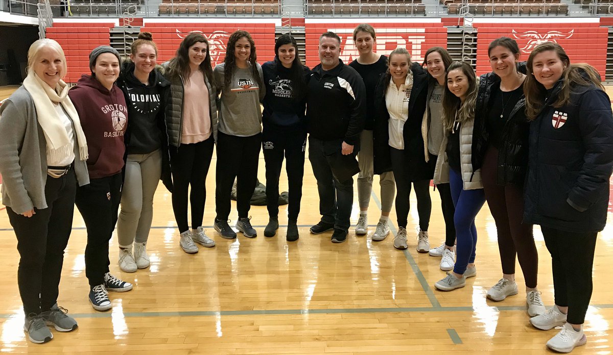 We enjoyed watching Groton’s own Alyna Baharozian ‘18 and her Middlebury teammates beat WPI tonight. <a href="/alynabaha/">Alyna Baharozian</a> @MiddleburyWBB <a href="/GrotonZebras/">Groton Athletics</a> #onceazebraalwaysazebra 🦓