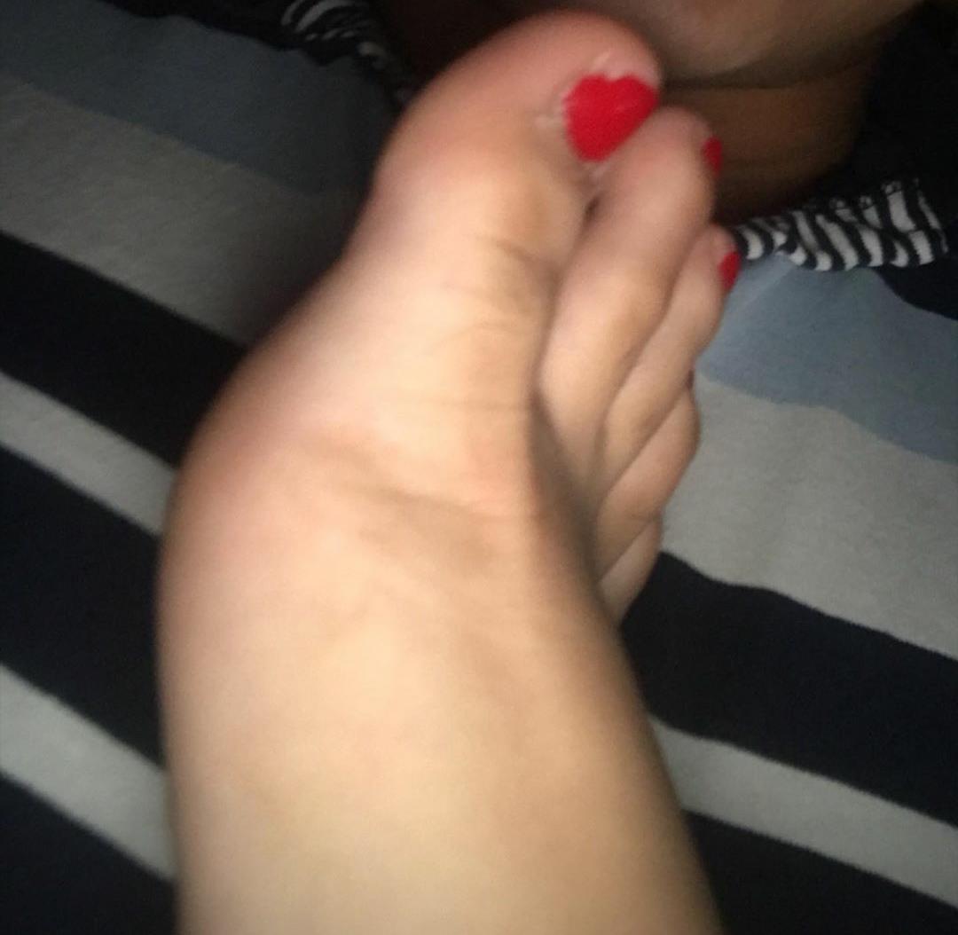 Feets_07's tweet photo. #Feet 😍😍😍👣👣 https://t.co/QEJEszxZKk