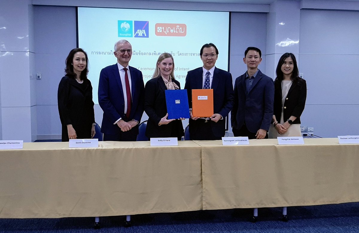 DenisDuverne's tweet photo. Today #FSmart &amp; @KTAXALife signed a partnership to better serve #Thailand's 17m #EmergingCustomers thanks to #Boonterm kiosks - very promising! @GaranceWR https://t.co/VvXwNN0Uds