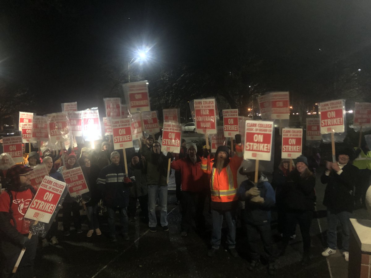 mrrgwood's tweet photo. Striking @ClarkCollege faculty have a tentative contract agreement. Details: https://t.co/id264xAZFo #waedu @washingtonea #RedForEd https://t.co/Epea5AKBRo