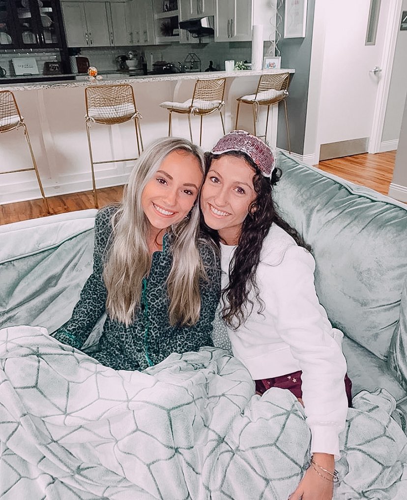 SIG K SLEEPOVER SISTERHOOD ⭐️⚡️🤍👼🏼